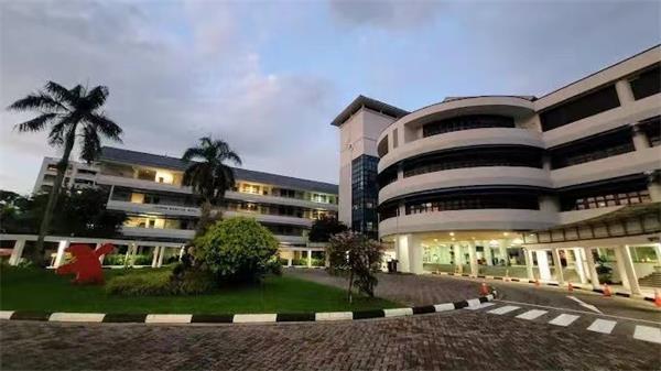 新加坡管理学院学位认证：SIM学院与合作大学学位受中国教育部认证