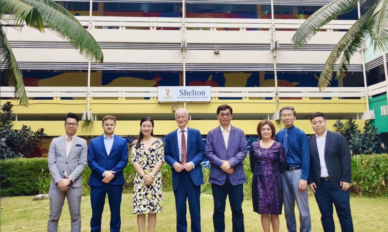 新加坡管理学院伦敦大学