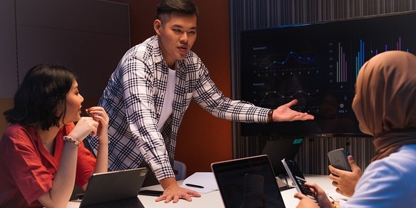 新加坡管理学院适合混文凭吗