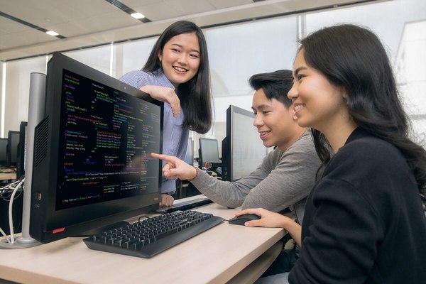 新加坡管理学院热门专业解读：从注册到就业的全流程