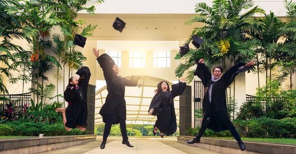 新加坡管理学院（SIM）和其他私立大学区别